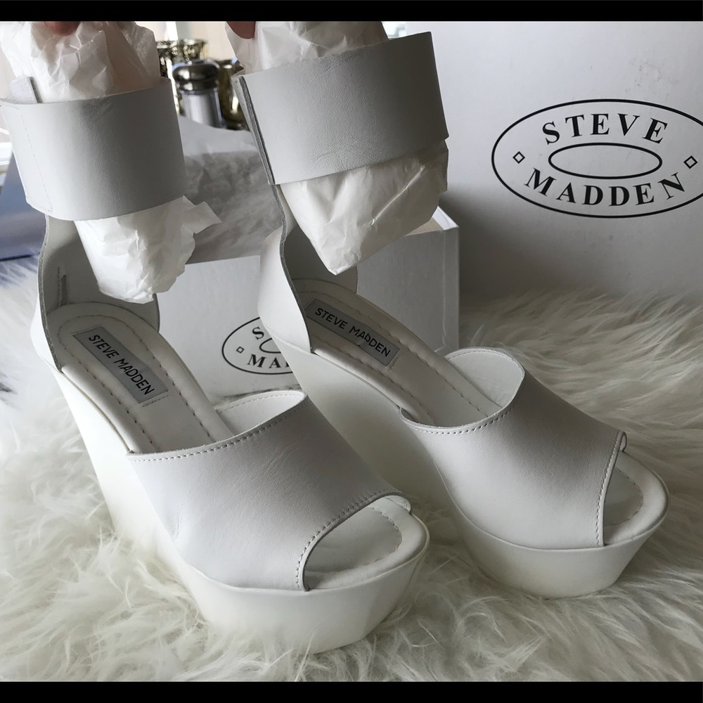 Steve Madden white leather platform